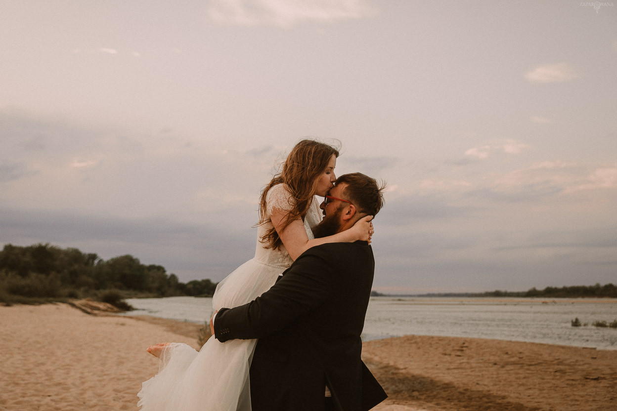 ZAPAROWANA - Fotograf ślubny Warszawa - Sesja ślubna na plaży