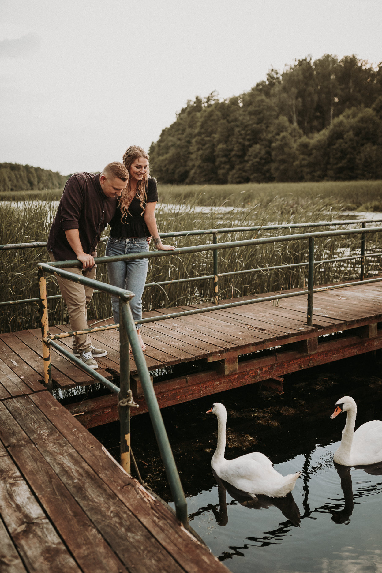 ZAPAROWANA - Fotograf ślubny Warszawa - Sesja narzeczeńska nad jeziorem