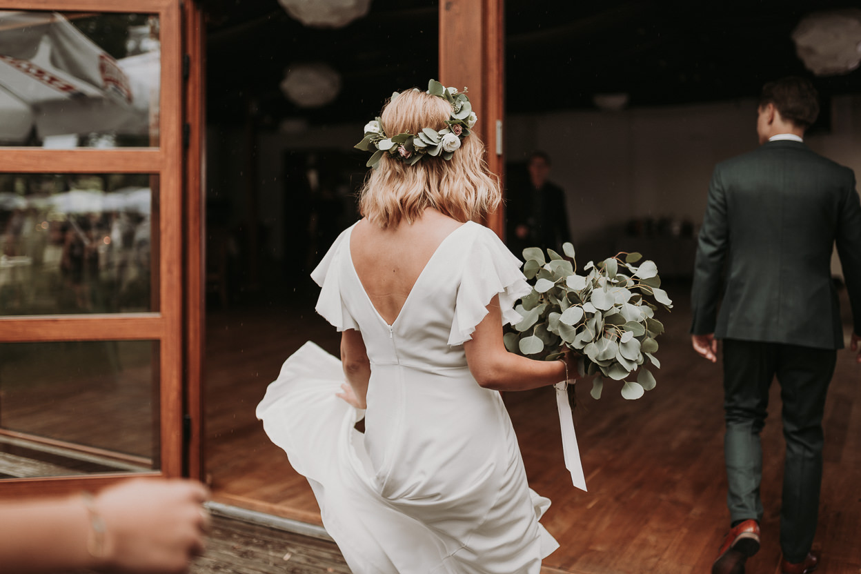 ZAPAROWANA - Ślub kościelny w plenerze - Zacisze Anny Korcz - Fotografia ślubna