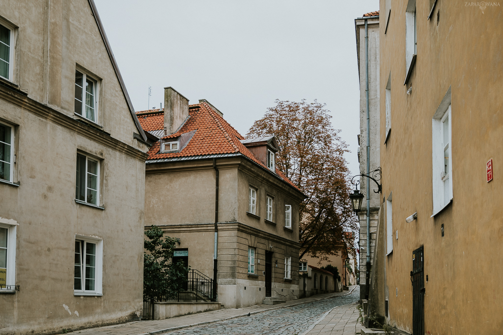 Industrialne wesele Boska Praga Warszawa - Sesja na Starówce - ZAPAROWANA